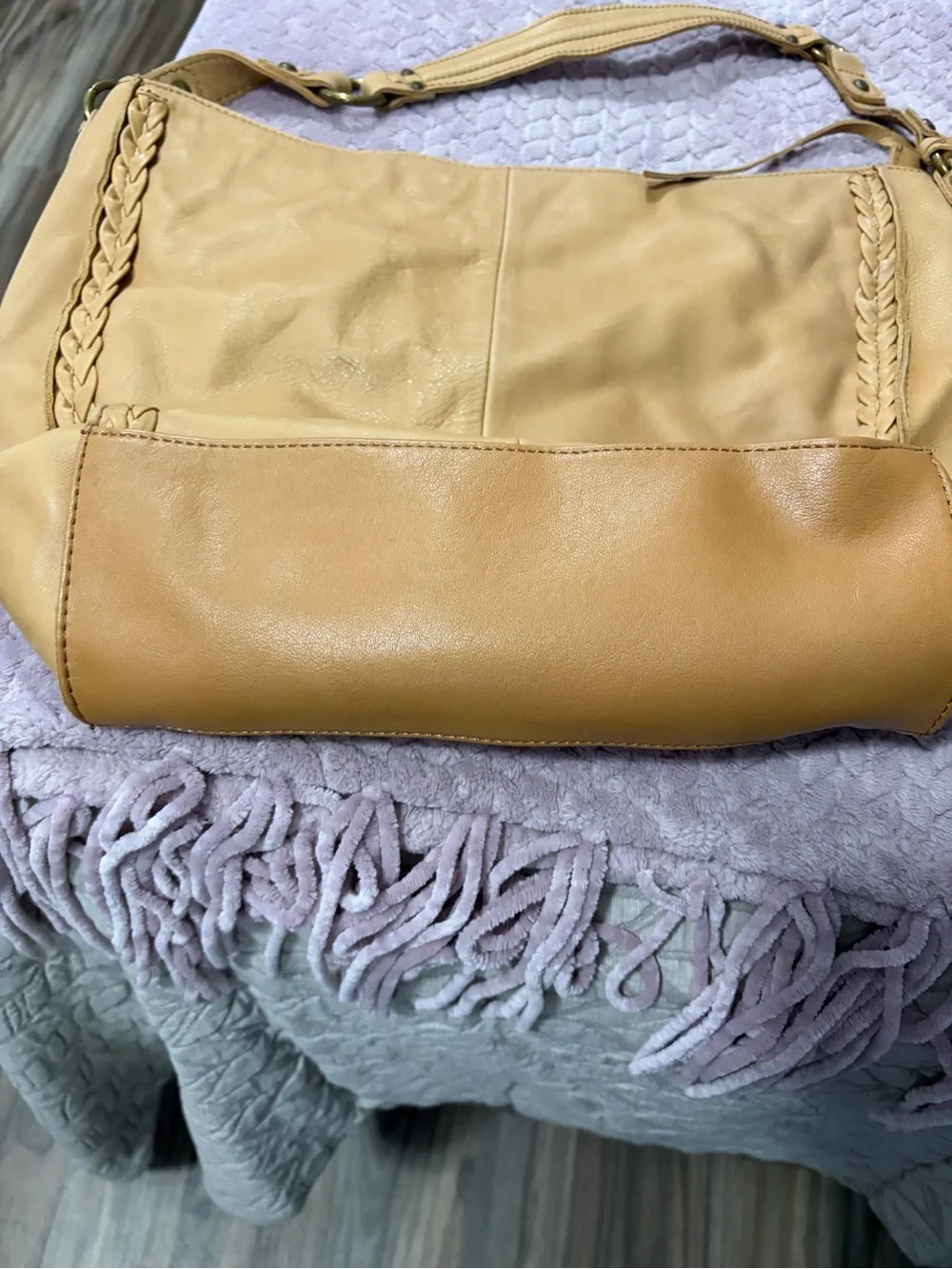 The Sak spacious leather